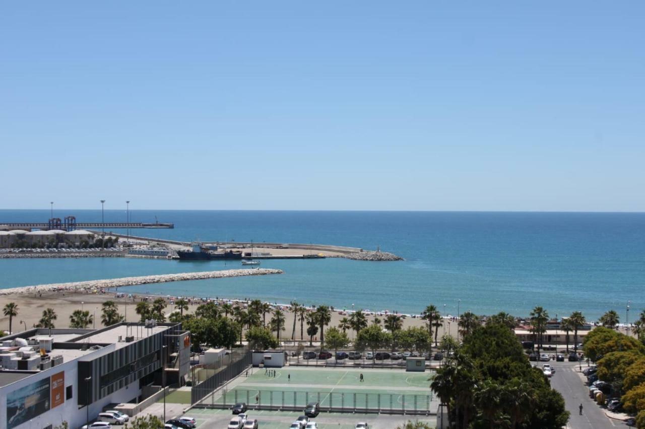 Apartamento Plaza Reina Leilighet Málaga Eksteriør bilde