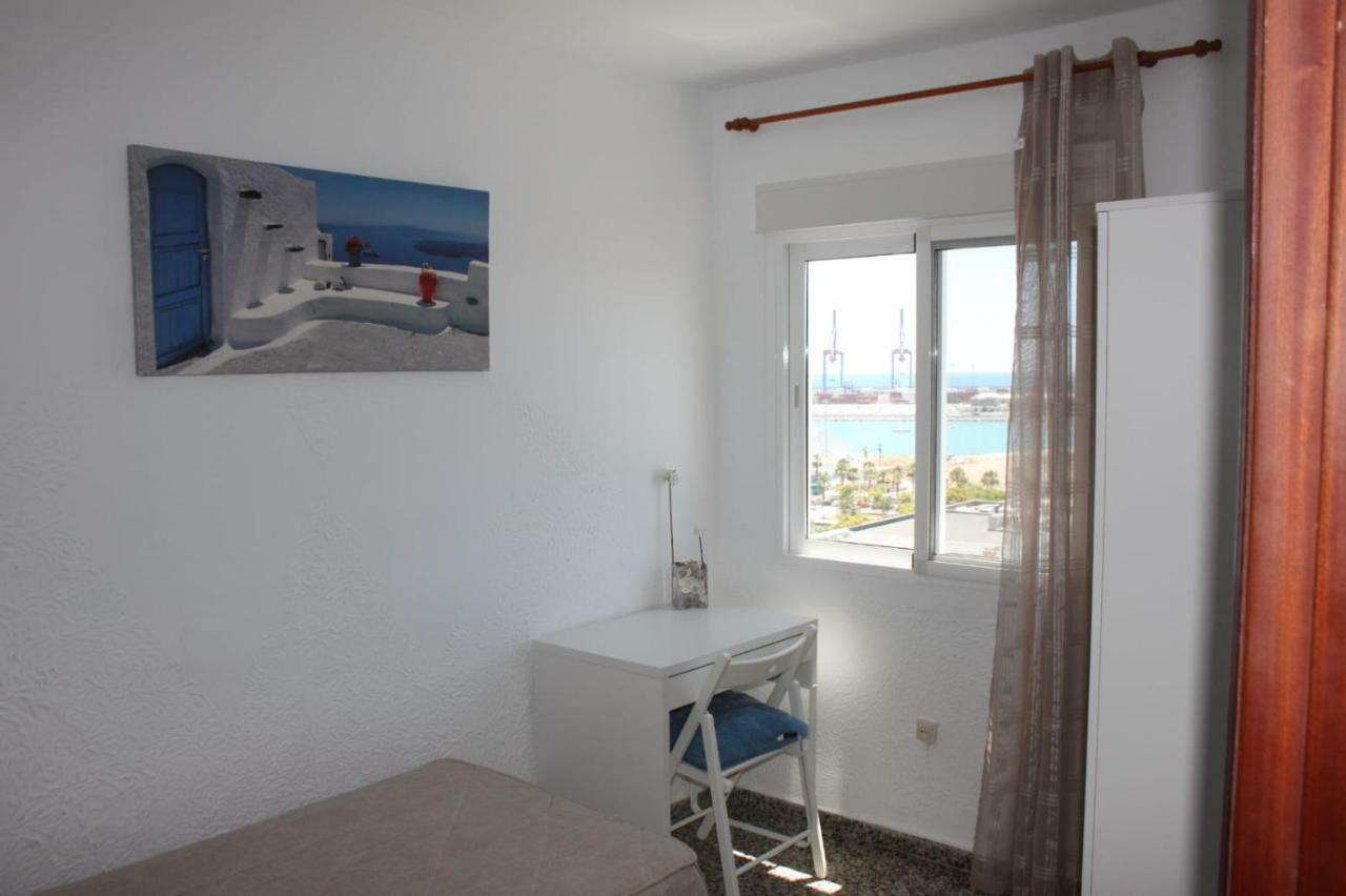 Apartamento Plaza Reina Leilighet Málaga Eksteriør bilde